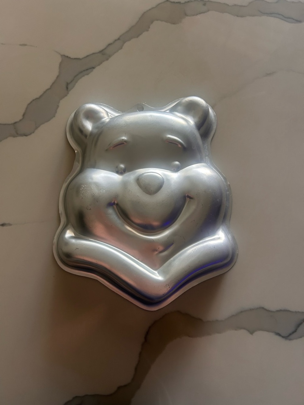 2001 Wilton Silver Winnie the Pooh Shaped Cake Pan